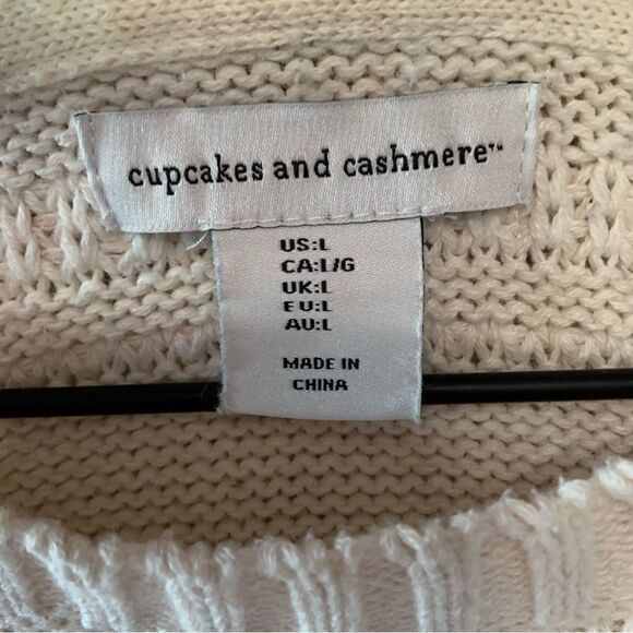 CUPCAKES & CASHMERE Chunky Cable Knit High Low Cream Sweater Size Large - Picture 12 of 13